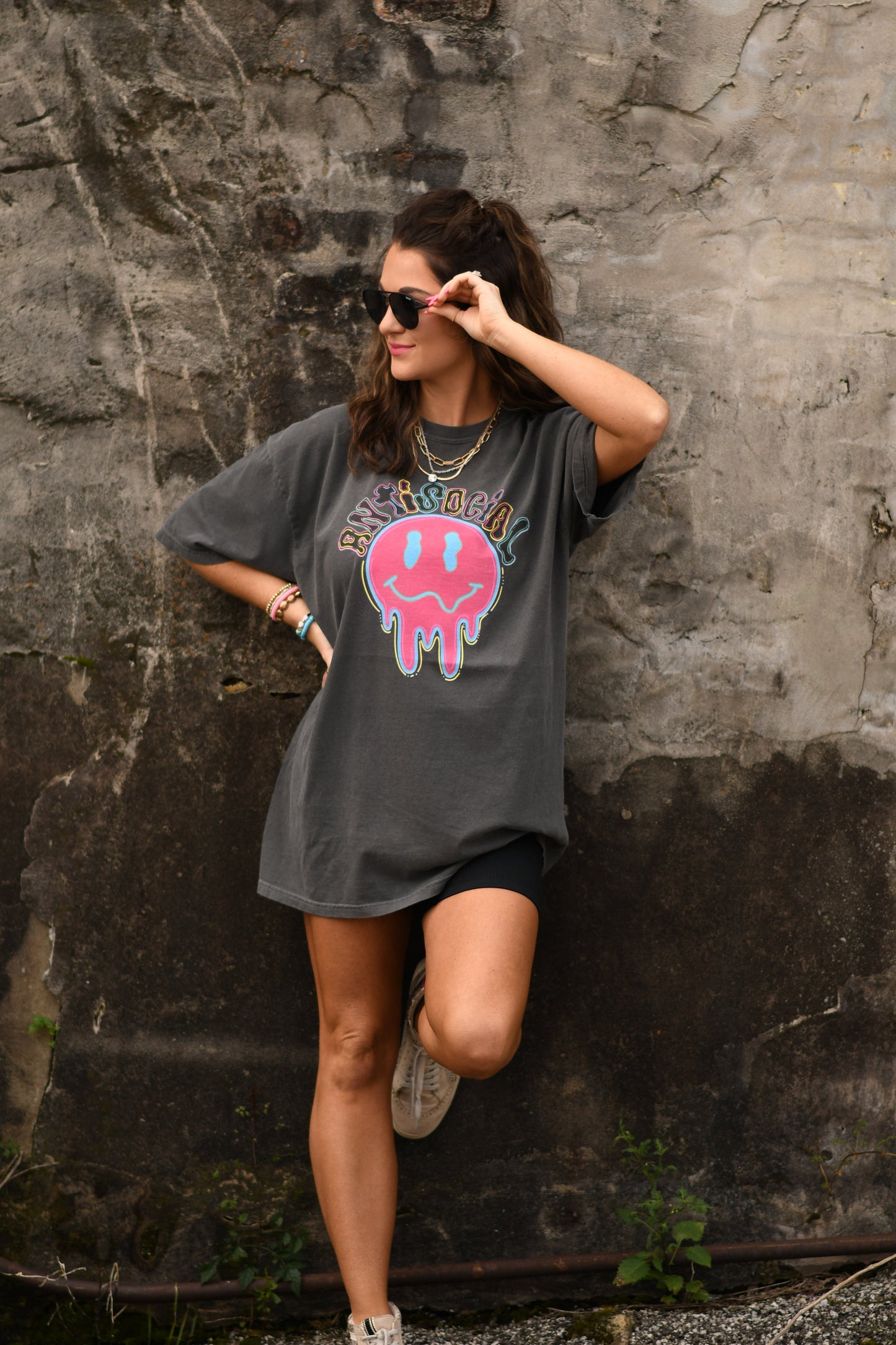Antisocial smiley tee