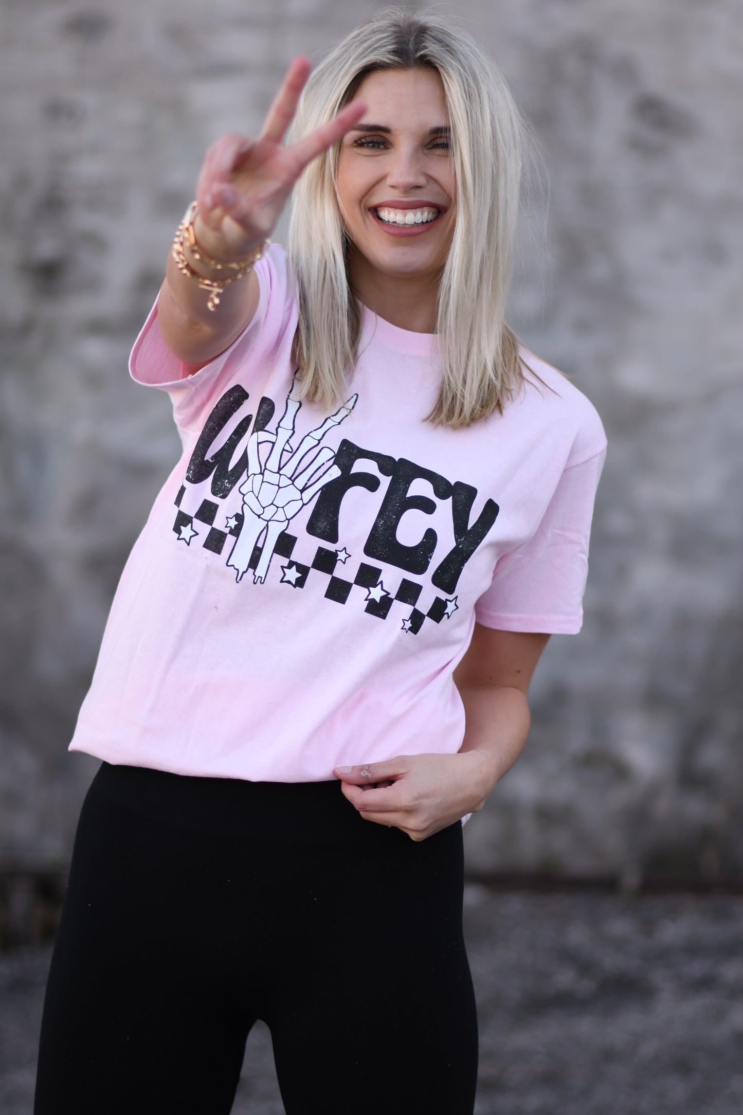 Wifey skully tee