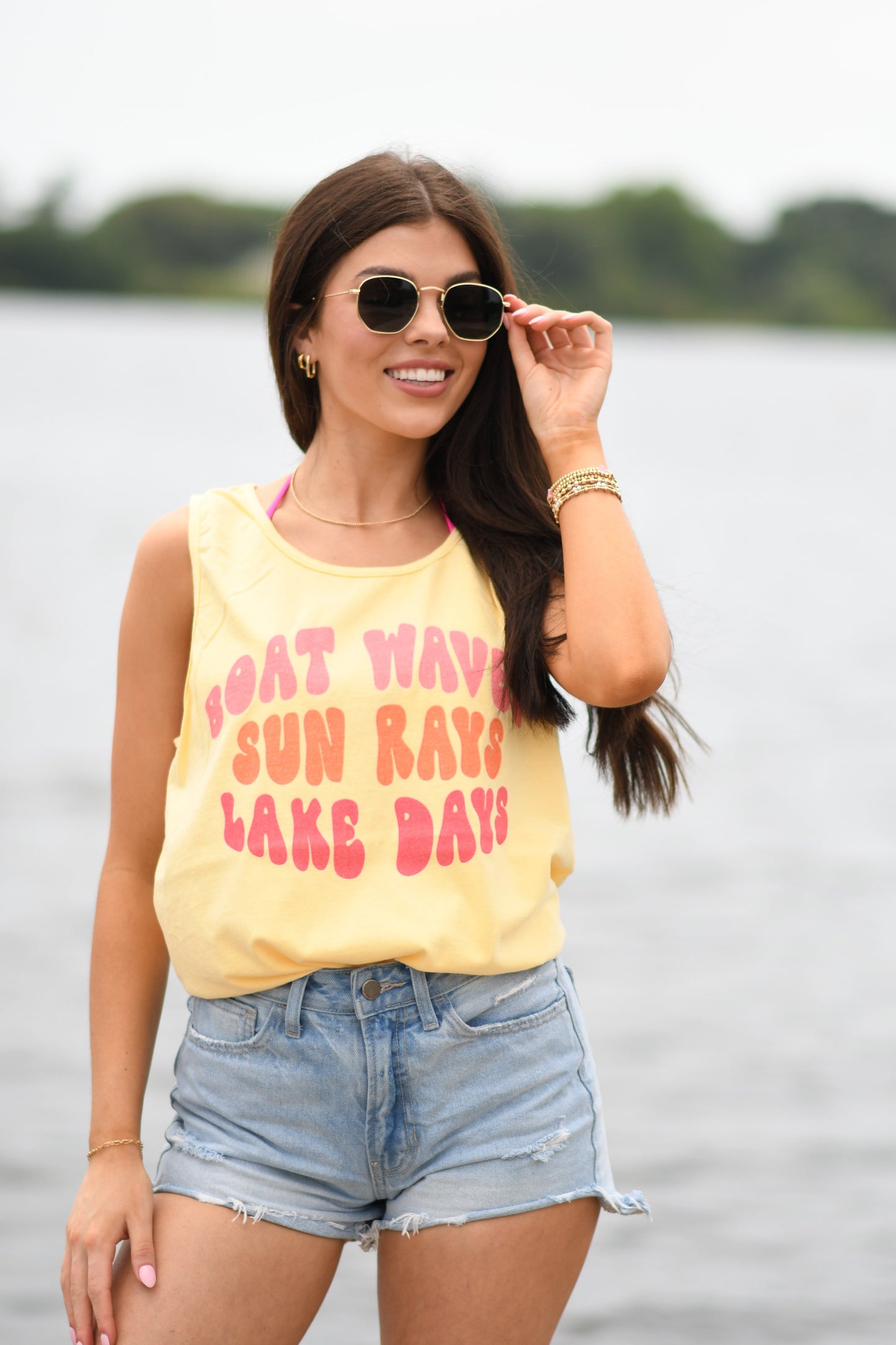 Boat waves, sun rays, lake days tee