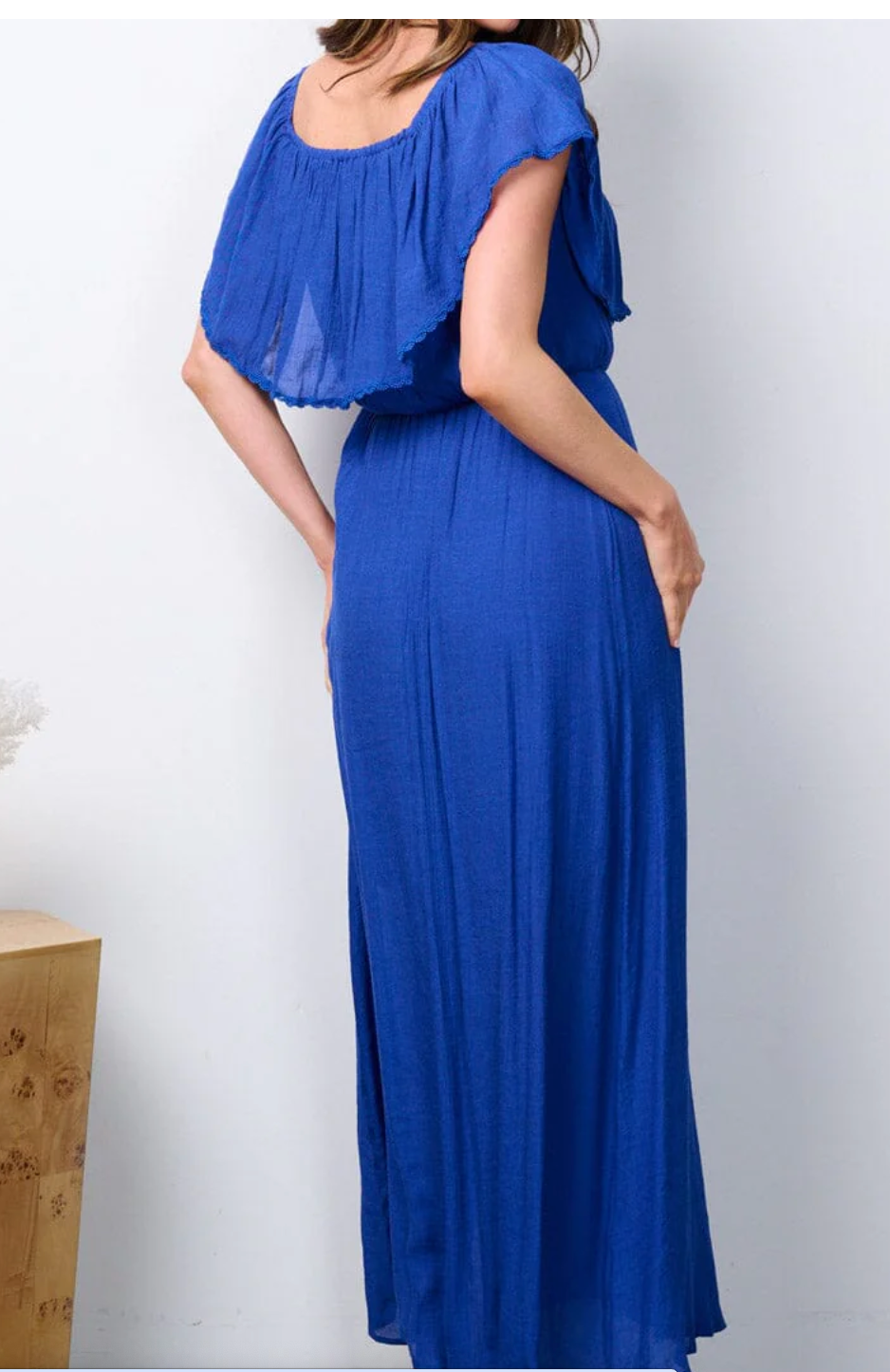 Effortless Glamour: Women's Short Sleeve Ruffle Front Slit Maxi Dress