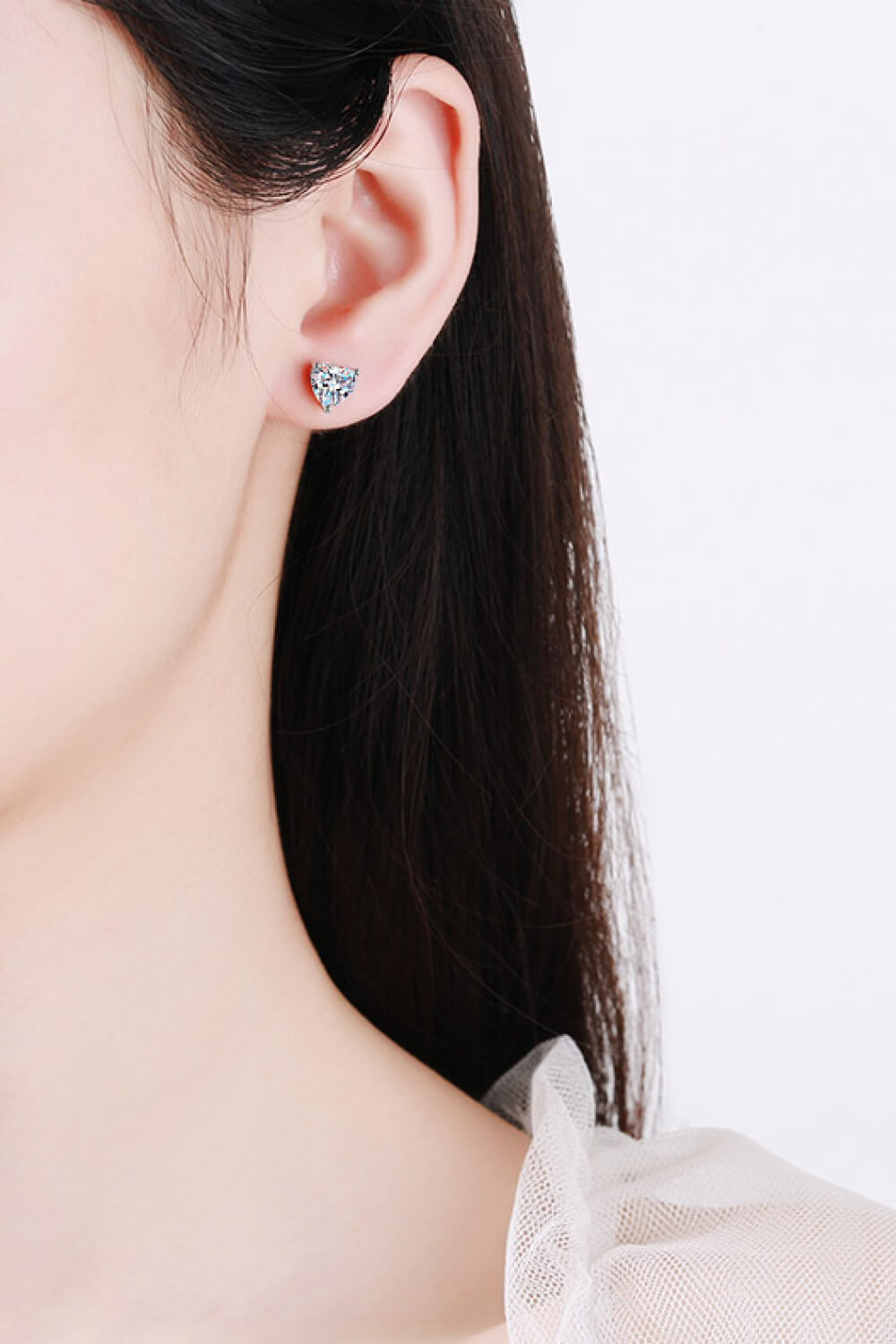 2 Carat Moissanite Heart-Shaped Stud Earrings